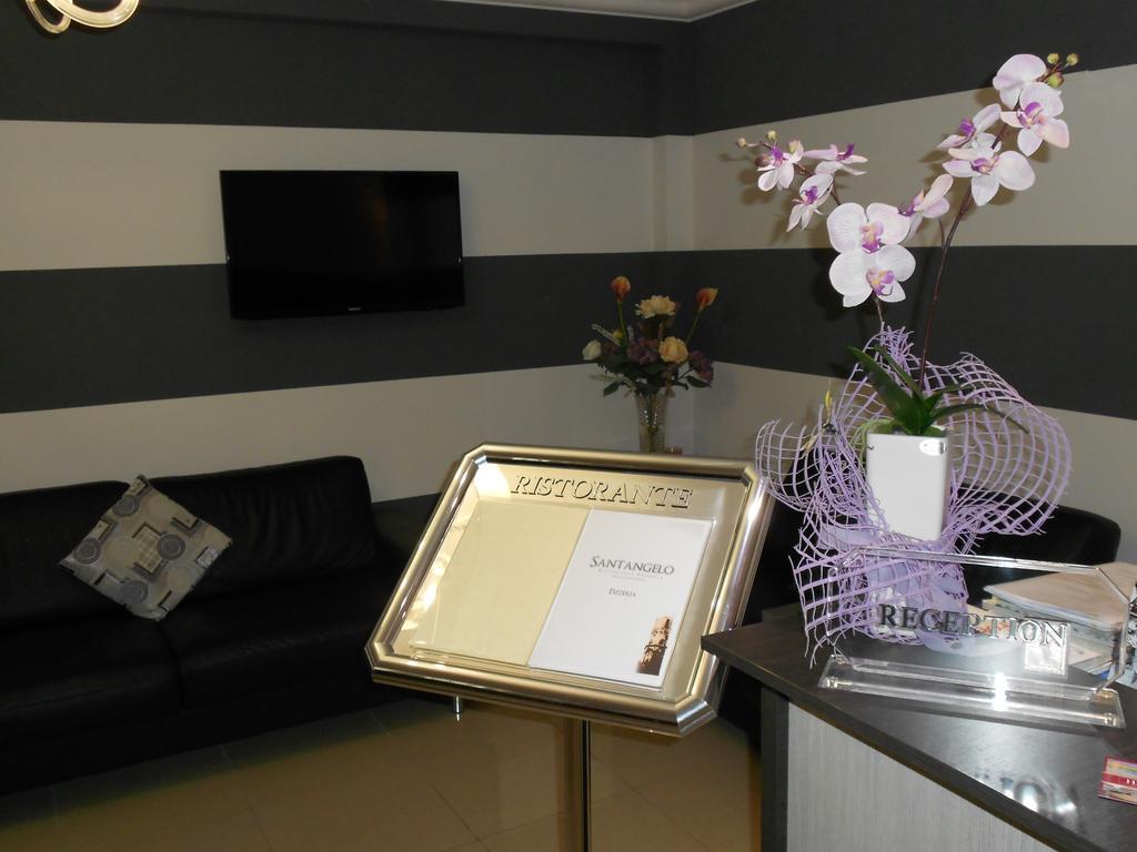 Hotel Santangelo Monte SantʼAngelo Екстериор снимка